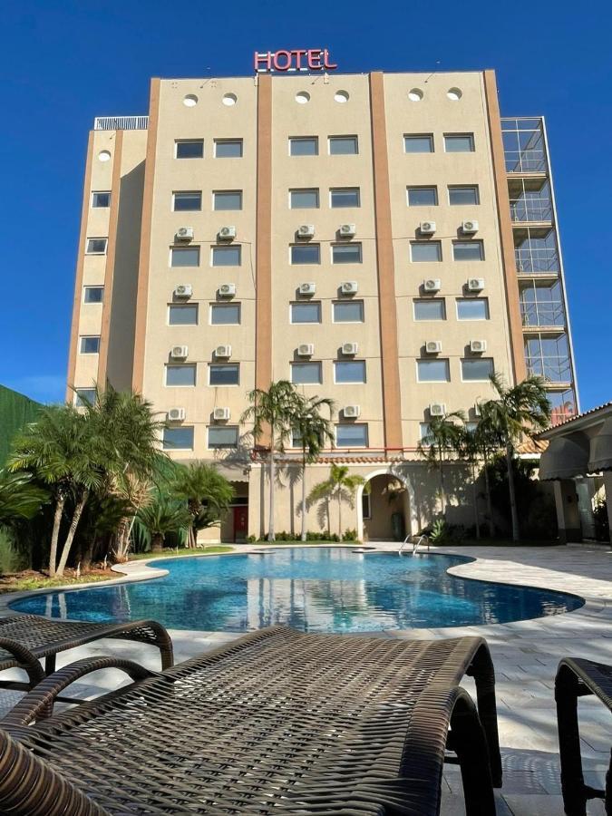 Hotel Oeste Plaza Andradina Eksteriør billede