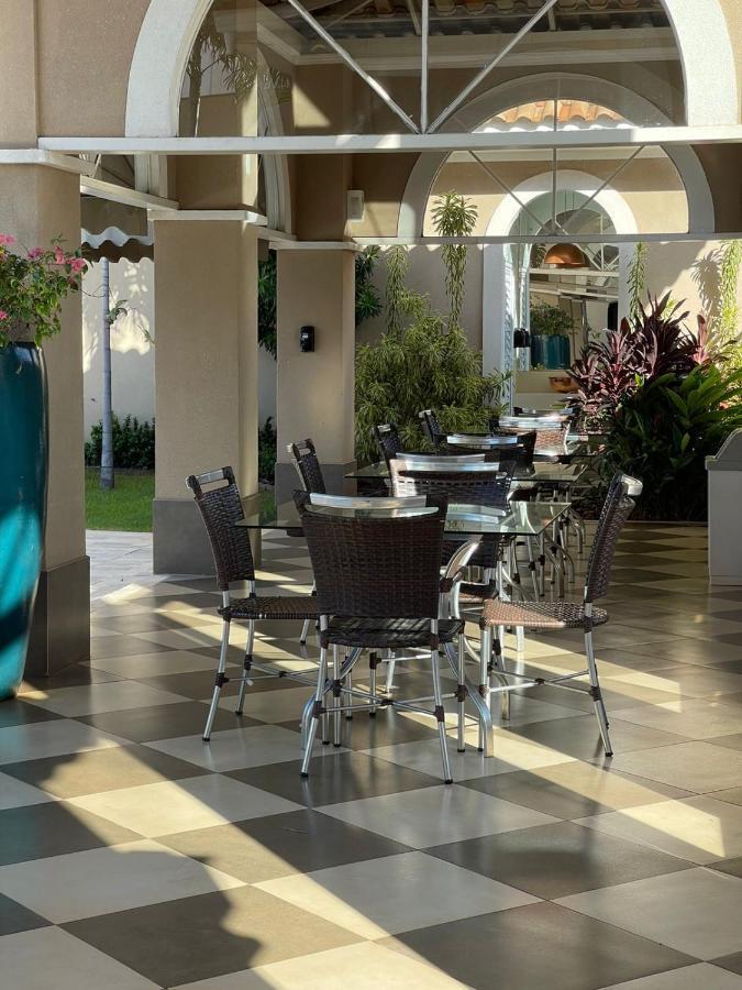 Hotel Oeste Plaza Andradina Eksteriør billede